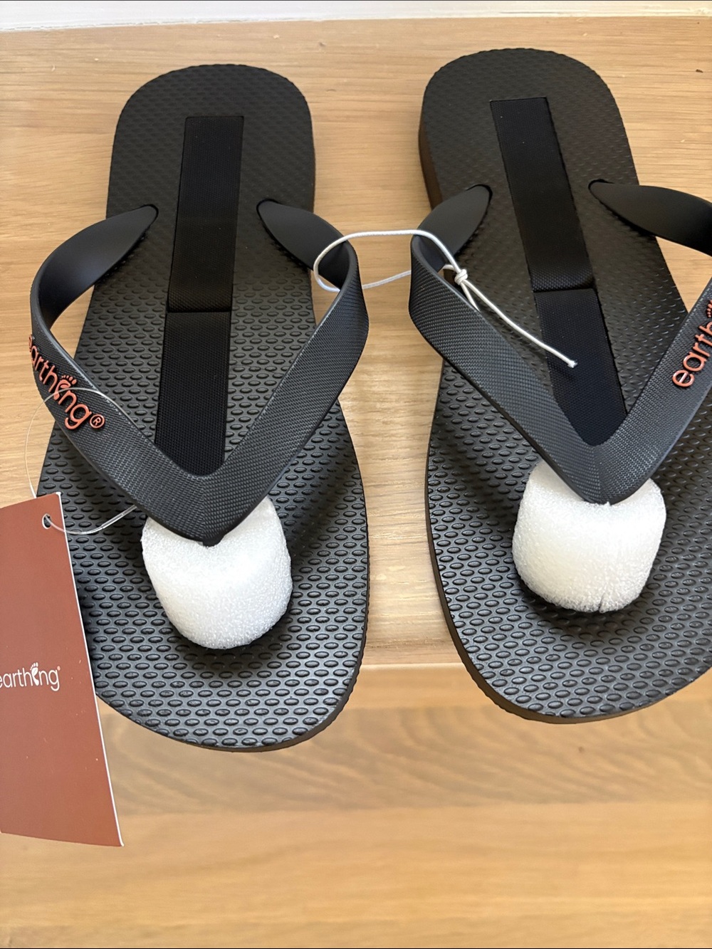 NWT Earthling Black Women's Flip Flops - Simple Comfort